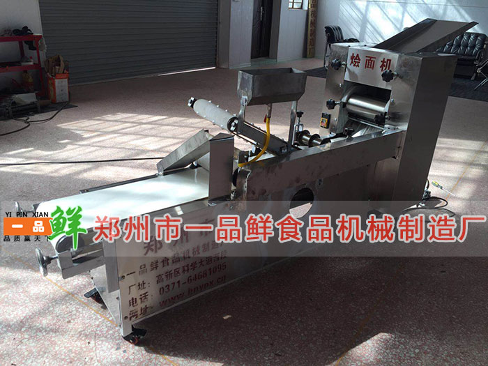 成品倉庫中的燴面機HMj-2型 成品倉庫中的燴面機HMj-2型